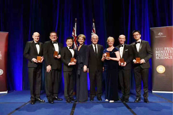 楊劍：澳大利亞科學界最高榮譽——澳大利亞總理科學獎獲得者、昆士蘭大學教授