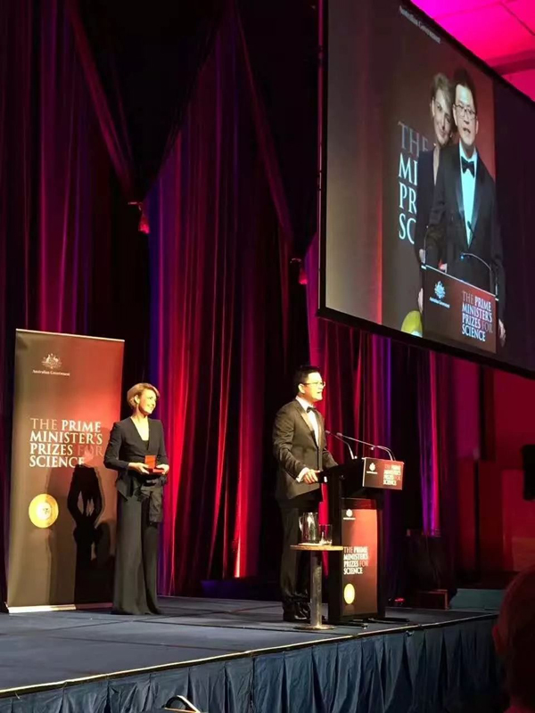 楊劍：澳大利亞科學界最高榮譽——澳大利亞總理科學獎獲得者、昆士蘭大學教授