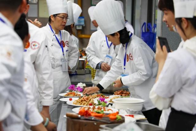 爭當“地瓜”創未來——浙江省第十五期海外中餐烹飪技能培訓班順利結業